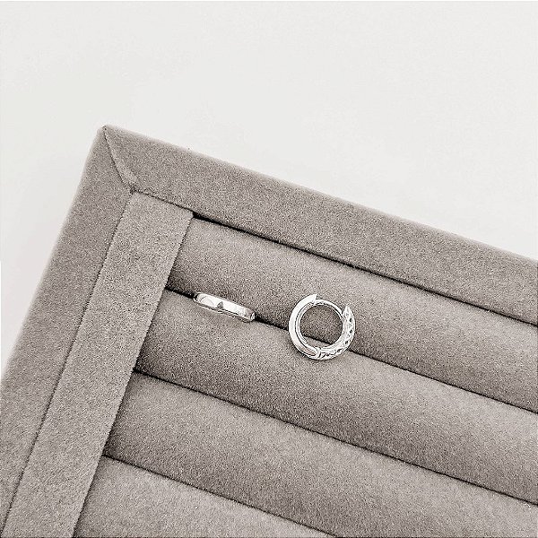 Argola Click 12mm com Detalhe 3D em Prata 925