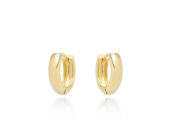 Brinco Argola Abaulada Lisa com Fecho Click Banhado a Ouro 18k — Ale Semijoias