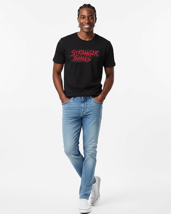 Camisa Premium Stranger Thing efeito Bordado