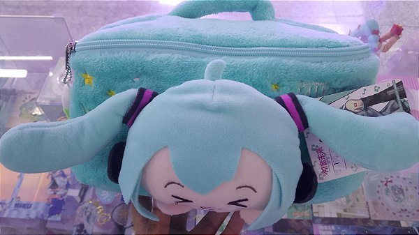 MOEYU - NÉCESSAIRE DE PELÚCIA MOEYU HATSUNE MIKU — SÉRIE “OLHOS MEIGOS”, COMPACTA E PORTÁTIL