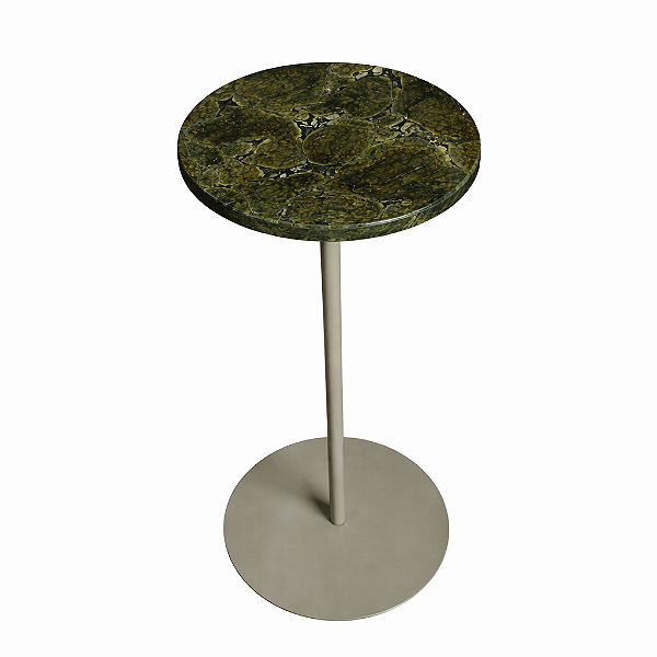 Mesa Lateral Moderna em Quartzito Natural