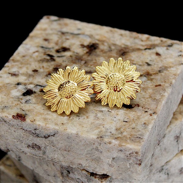 Brinco Flora em Aço Inox Dourado