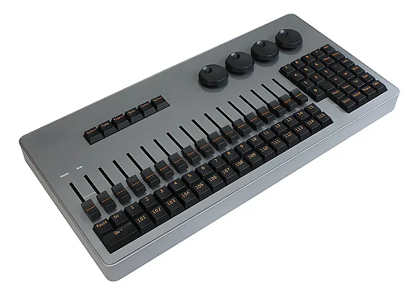 Mesa Dmx Mini Ma Command Wing 07 Universos - Com Case 5v