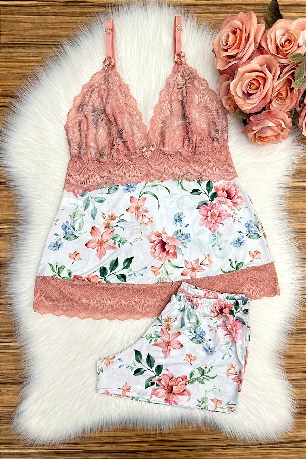 Baby Doll Carolina em Liganete e Renda