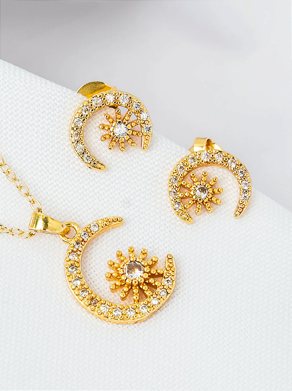 Conjunto de Colar e Brincos Meia-Lua e Sol Cravejados com Zircônias folheado em ouro 18k