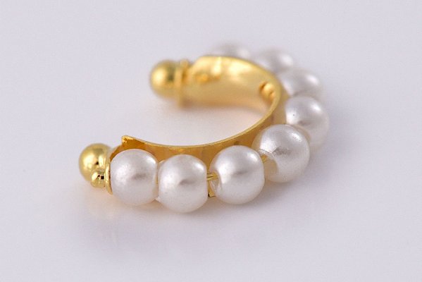 Piercing Fake Com Pérolas Folheado Em Ouro 18k [F027]