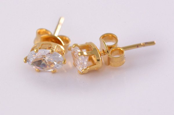 Brinco Zircônia Oval Folheado [F027]