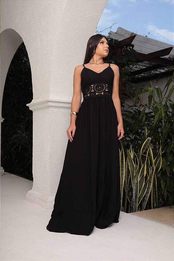 Vestido Longo Preto com Detalhe em Crochê