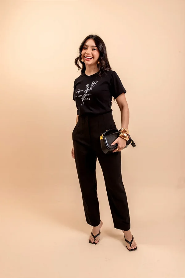 T-Shirt - Seja forte e corajosa - Preto