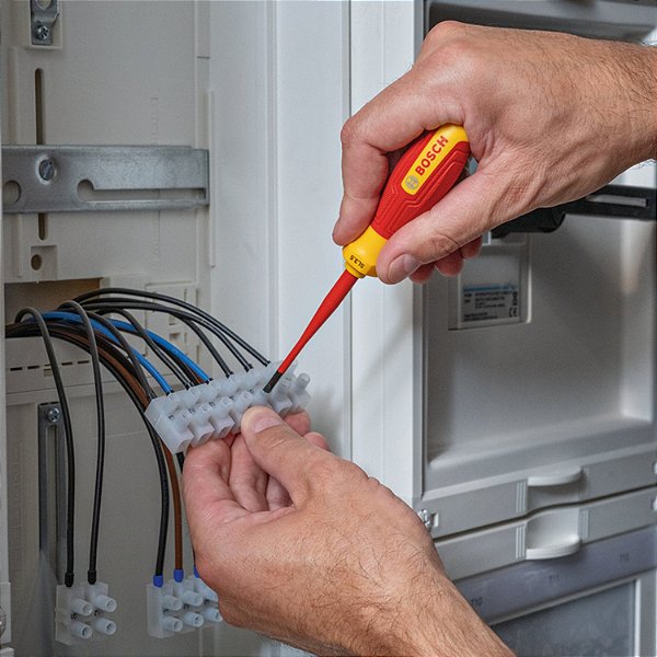 Chave de Fenda Bosch VDE SL2.5x75 1000V