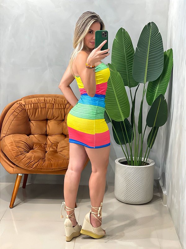 Vestido Curto em Malha Fluity sem Alça Virginia Ref. 1875