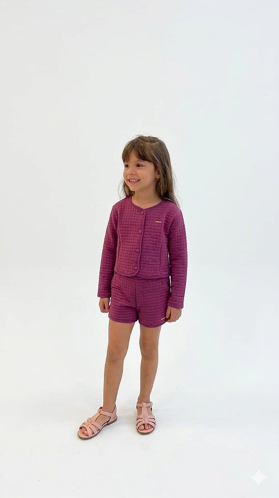 Conjunto Infantil Carinhoso Jaquetinha Matelassê com Shorts