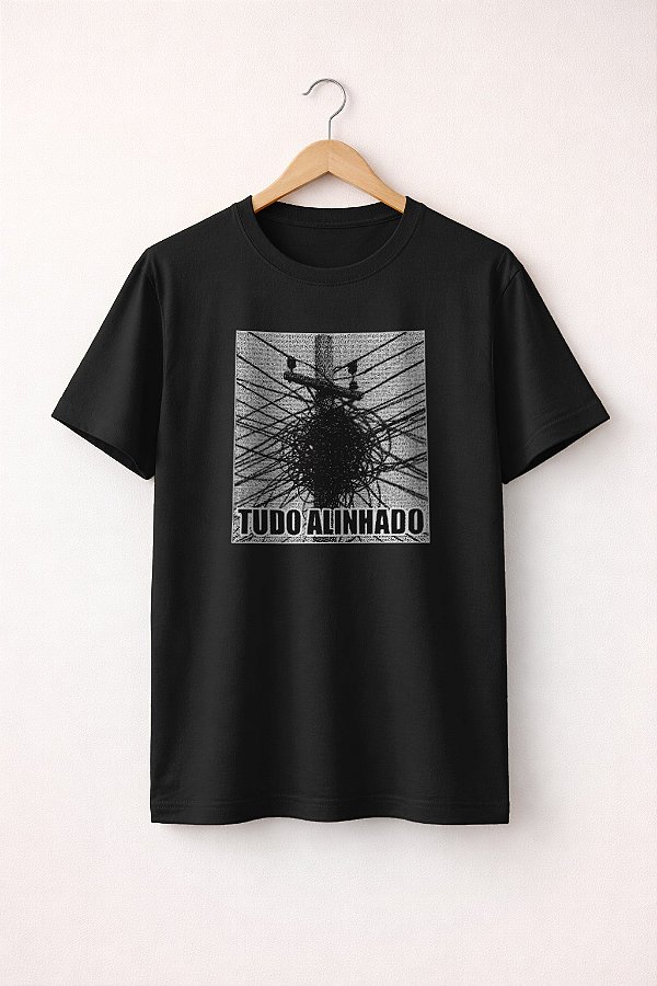 T-shirt Tudo Alinhado- Preta