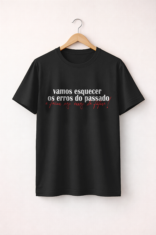 T-shirt Erros Passados- Preto