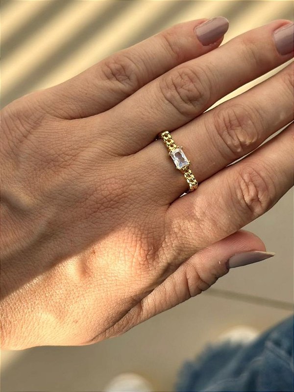 Anel Solitário Estilo Quadrado