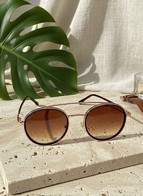 Oculos de Sol Redondo Marrom e Dourado Aro