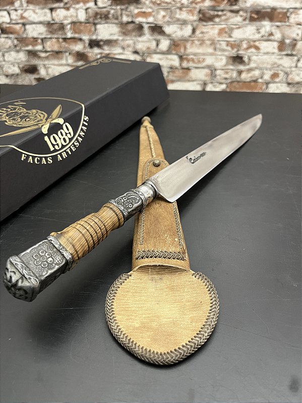 Faca Forjada Carbono