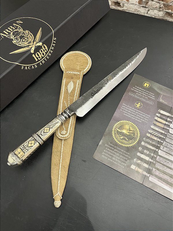 Faca Forjada detalhes em OURO