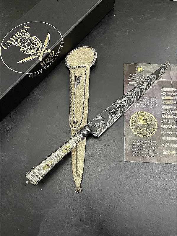 Faca Artesanal Damasco 10” Padrão Arrowhead Cabo em Prata e Ouro