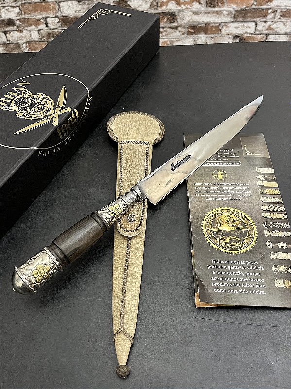 Faca Artesanal Forjada 10” em Aço Carbono Cabo em Braúna Torneada