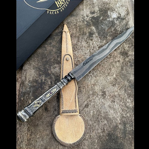Faca Damasco Linear 9 Polegadas com Cabo em Alpaca Cinzelada e Esculpida à Mão