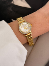 Relogio Dourado Redondo Com Strass Fundo Branco 0992069