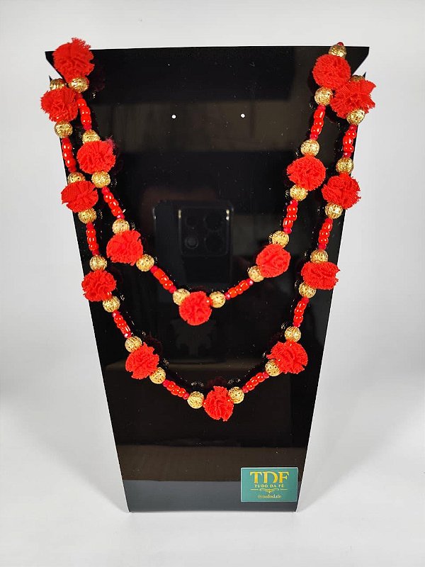 Colar Pompom Vermelho e Esferas Douradas