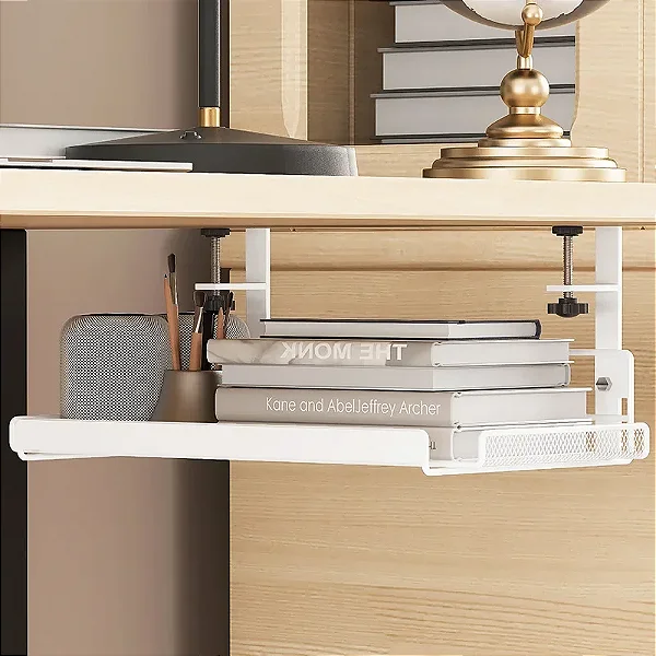 Bandeja de gerenciamento de cabos sob a mesa