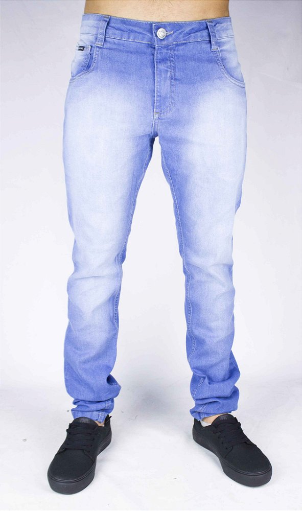 calça jeans skatista