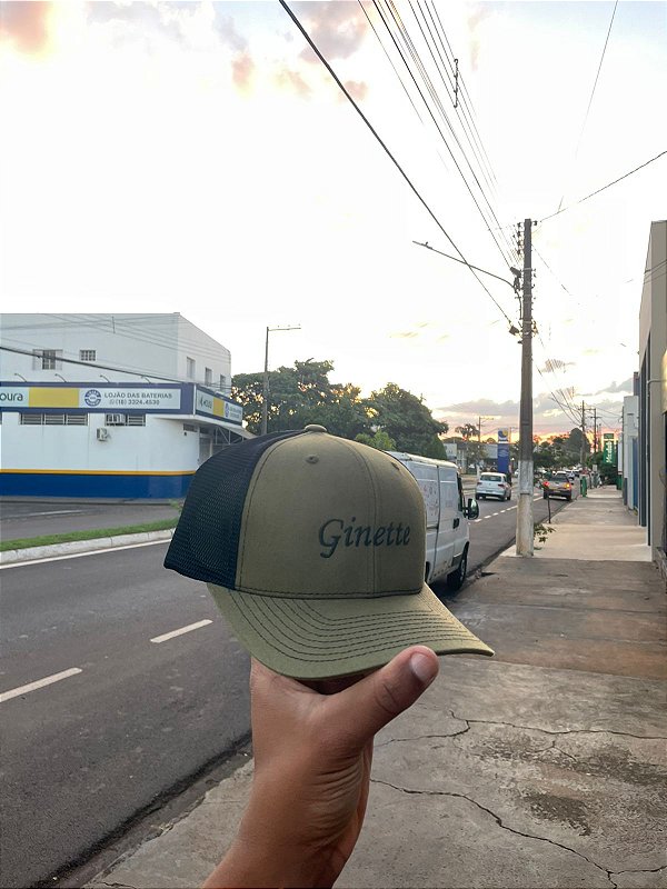 BONÉ GINETTE BORDADO IMPORTADO VERDE