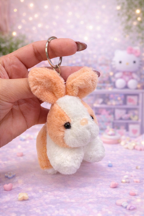 Chaveiro Coelhinho Plush 🐰✨