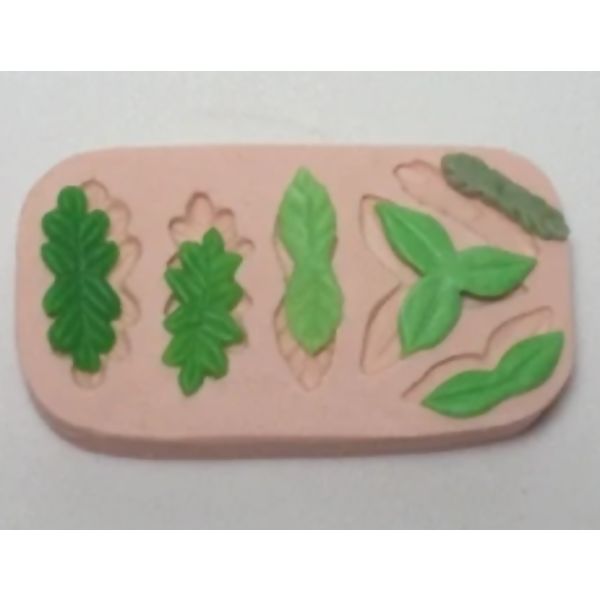 Molde de Silicone - Kit Folhinhas Ref. 679