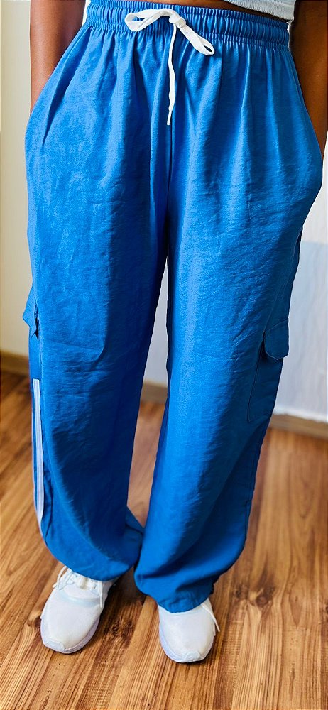 Calça Cargo em Poliéster