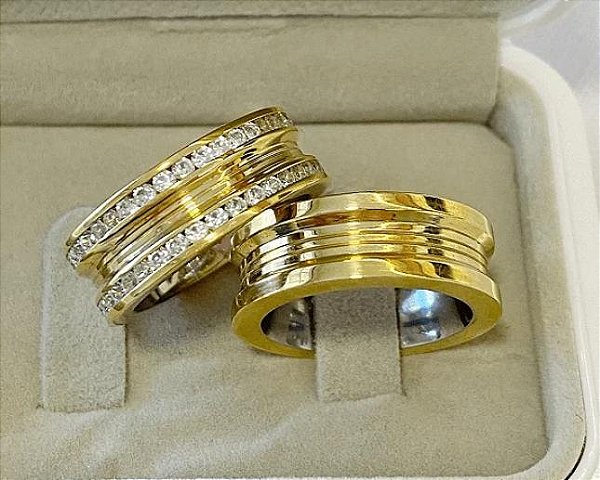 Par de Alianças de Moeda Luxo com forro e pedras - 8mm