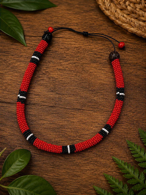 Colar Nhãru Cobra Coral