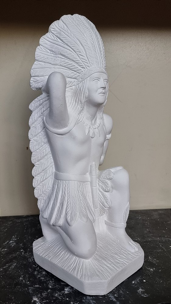 Indio Ajoelhado 30cm Gesso Cru