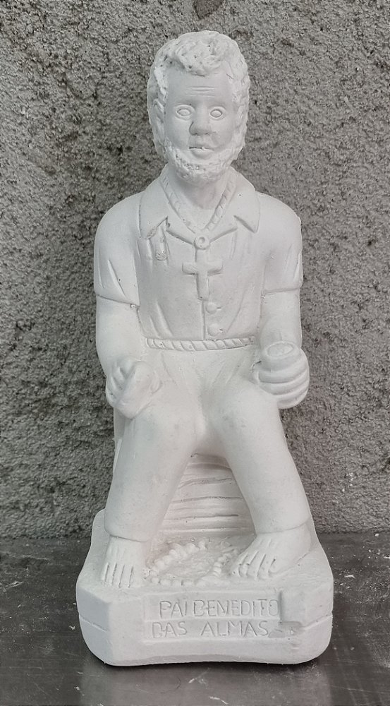Preto Velho Pai Benedito 20cm Gesso Cru