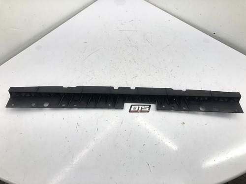 SUPORTE DA GRADE DO RADIADOR FORD MUSTANG 10-14 (ORIGINAL)