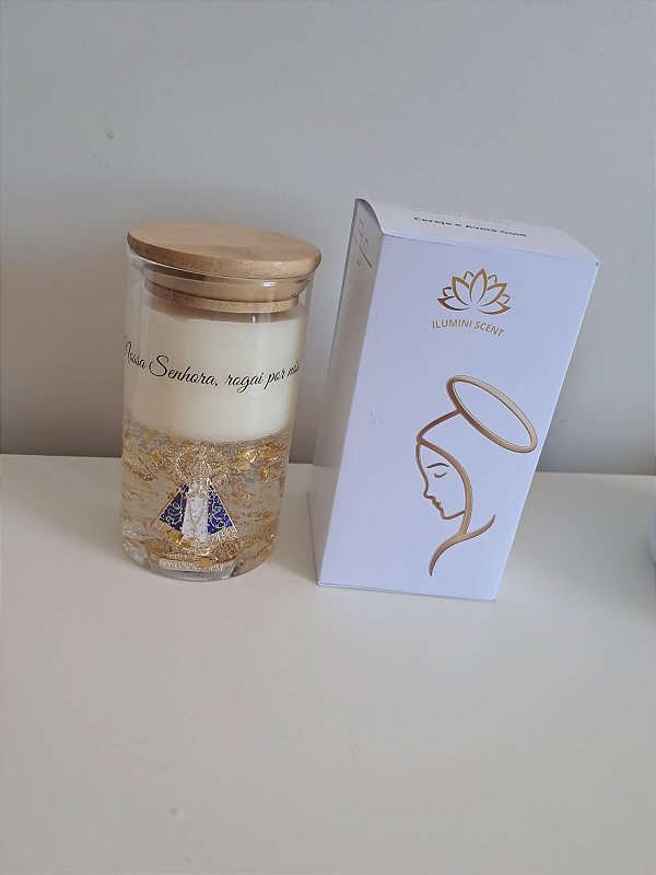 Vela Aromática Artesanal Nossa Senhora Aparecida Transparente com flor de ouro 300 ml