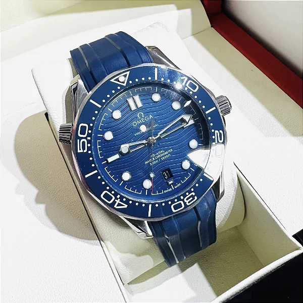 Relógio Omega Seamaster Diver 300M Co-Axial Master Chronometer