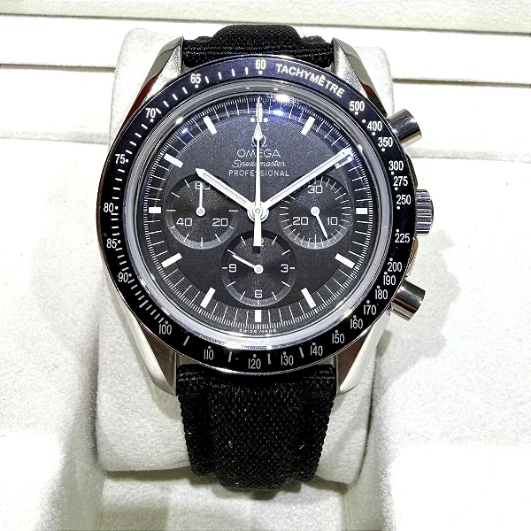 Relógio Omega Speedmaster Moonwatch Professional