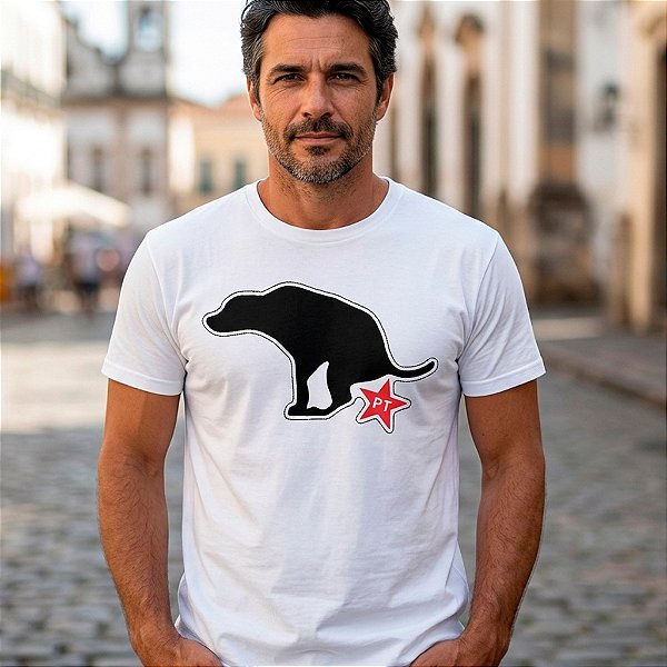 Camiseta Cachorro Cagando na Estrela do PT - Personalizada Anti Comunismo