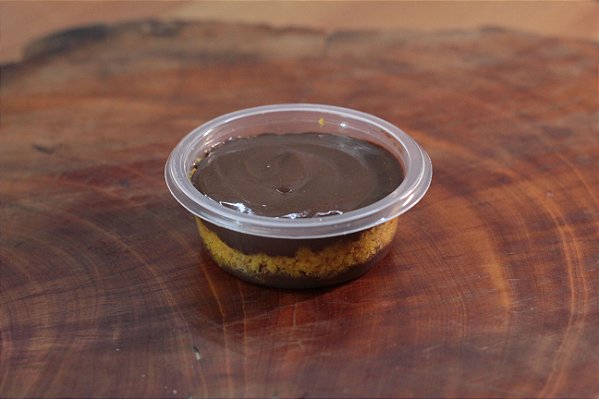 Bolo de Pote Cenoura com Brigadeiro 100g - cx c/ 24uni