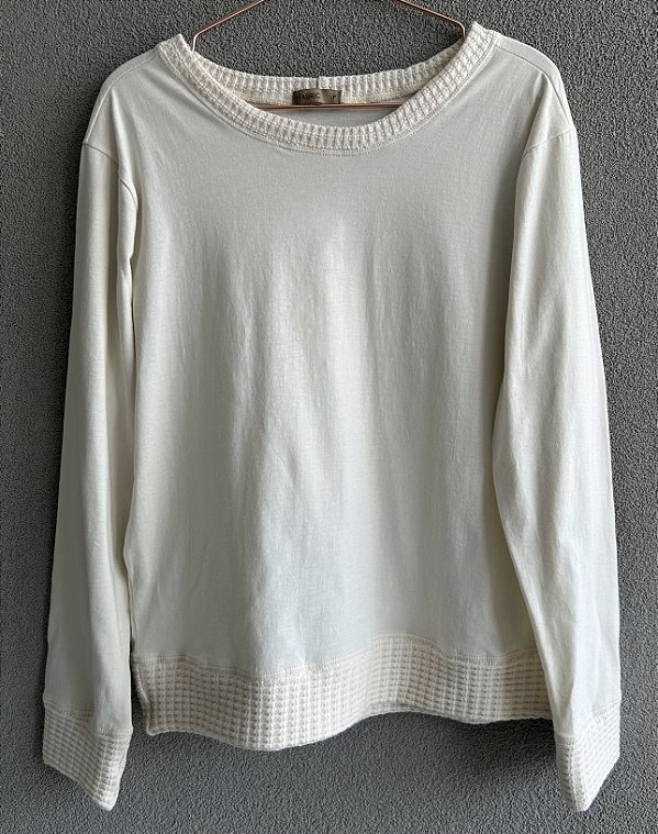 Blusa em malha de algodão, detalhes em tricot quadriculado