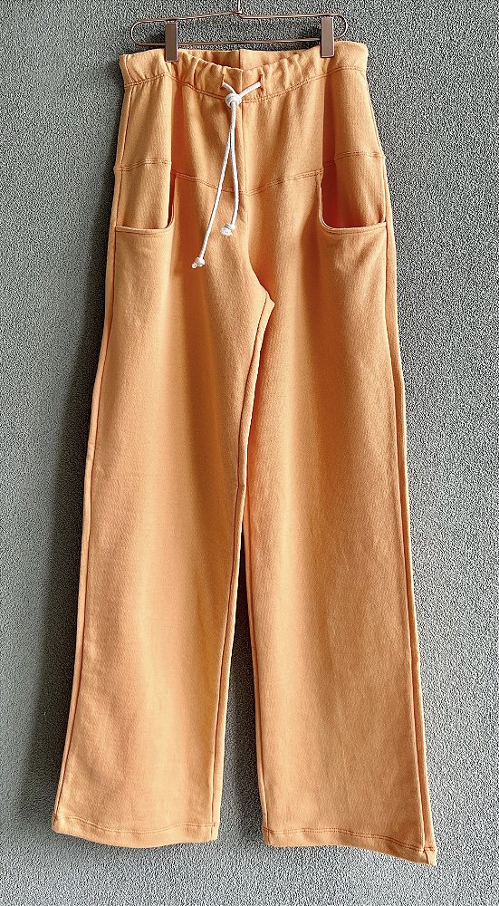 Calça de Moletom bolso estilo jeans