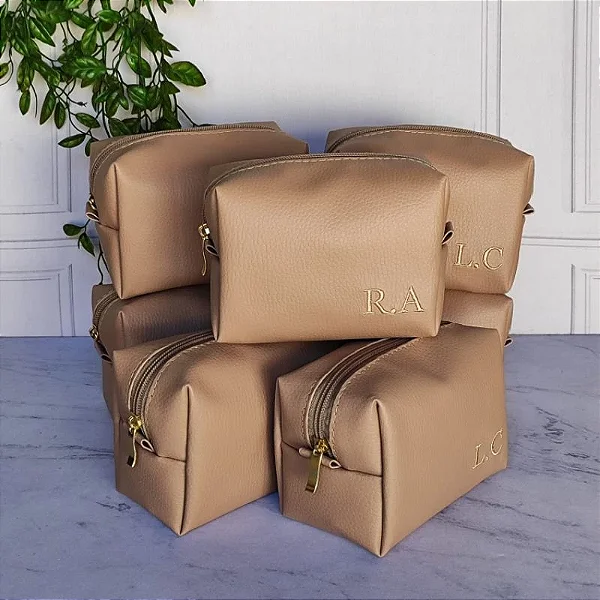 Necessaire personalizada em couro sintético