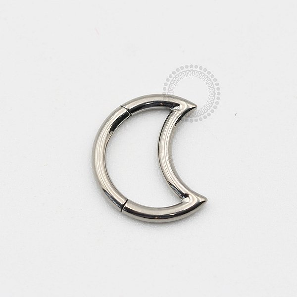 TN446 Segmento Lua Daith Titânio ASTM F136