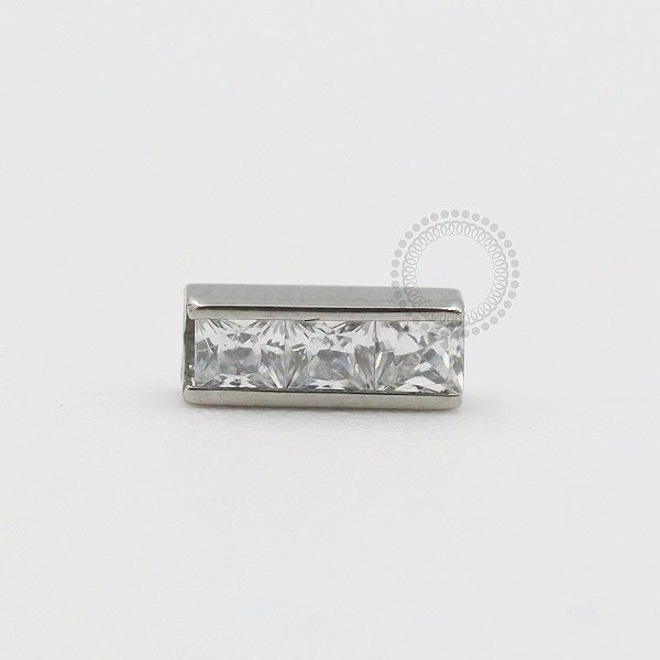 TN495 Topo Barra 3 CZ Quadradas Titânio ASTM F136