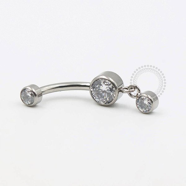 TN549 Navel CZ Pingente Flat Titânio ASTM F136