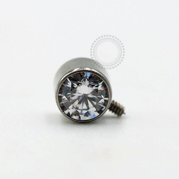 TN766 Topo Californiano CZ Flat Titânio ASTM F136